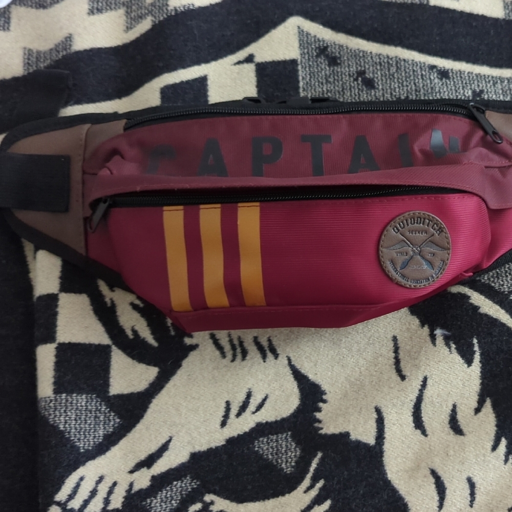 Bioworld Captain Red and Brown Belt Bag